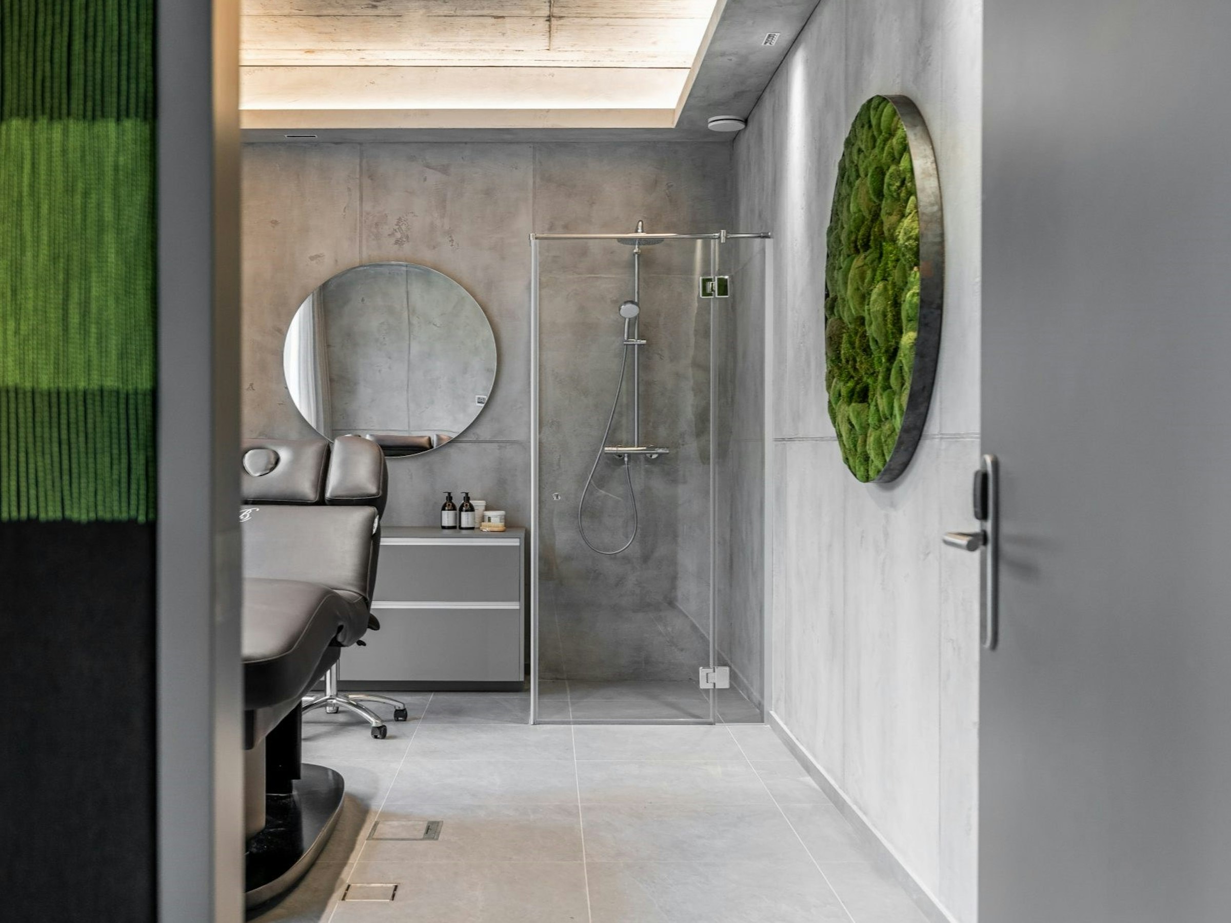 Einrichtungen 
Esė Hotel SPA & Gastrobar