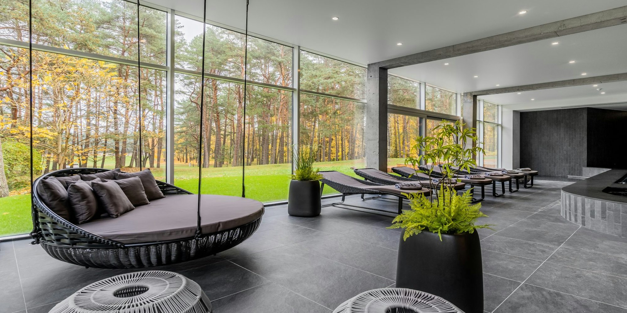 The ESĖ Hotel SPA Gastro Bar spa benches