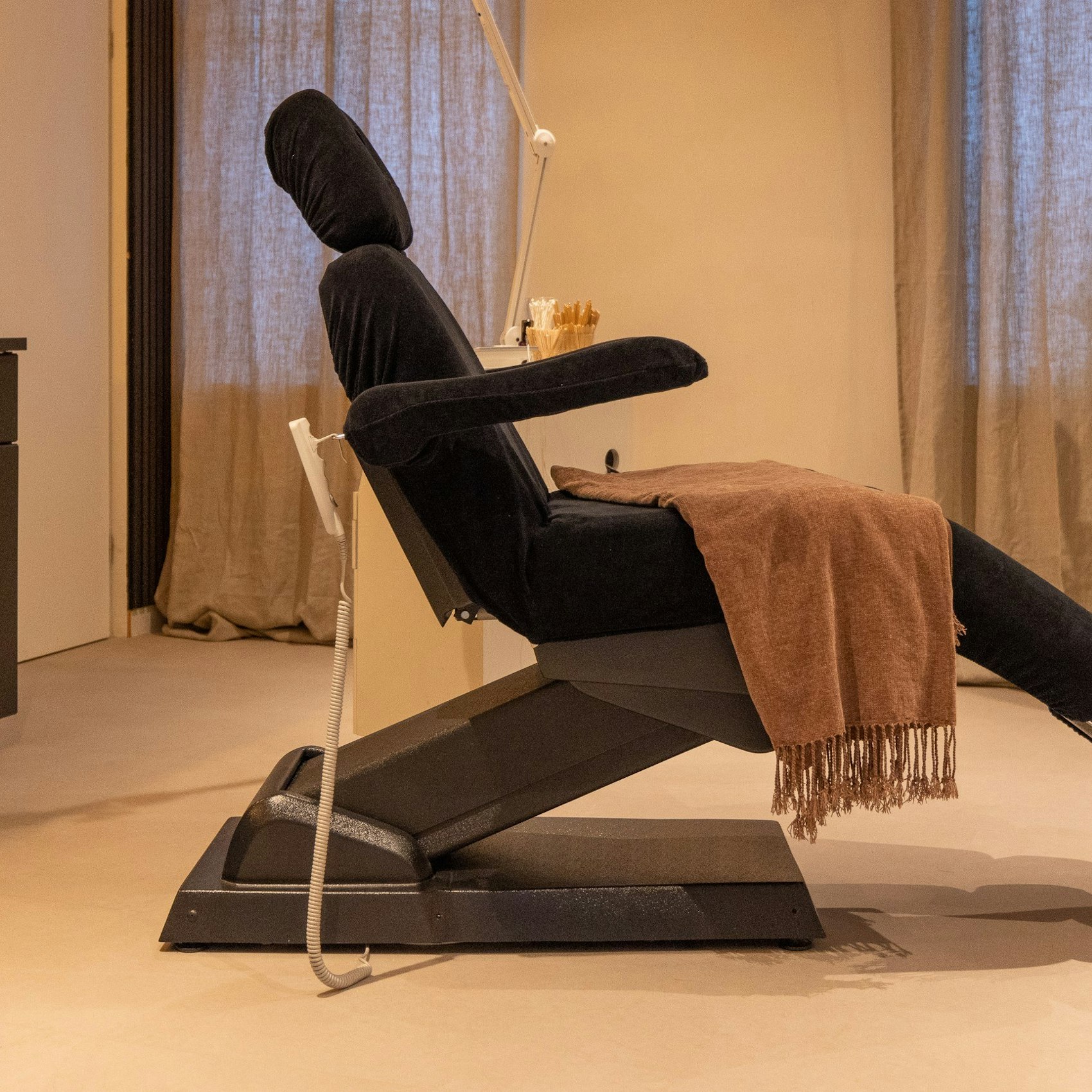 Die perfekte Wimpernliege für Ihr Wimpernstudio?